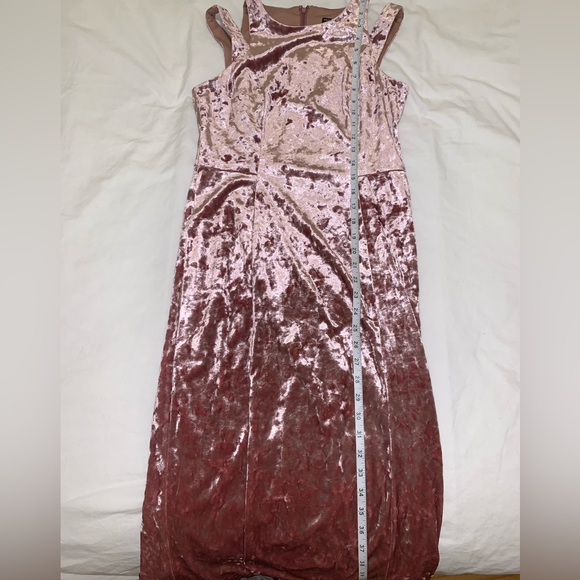 NWOT Maggy London Pink Velvet MIDI Dress - Picture 3 of 6